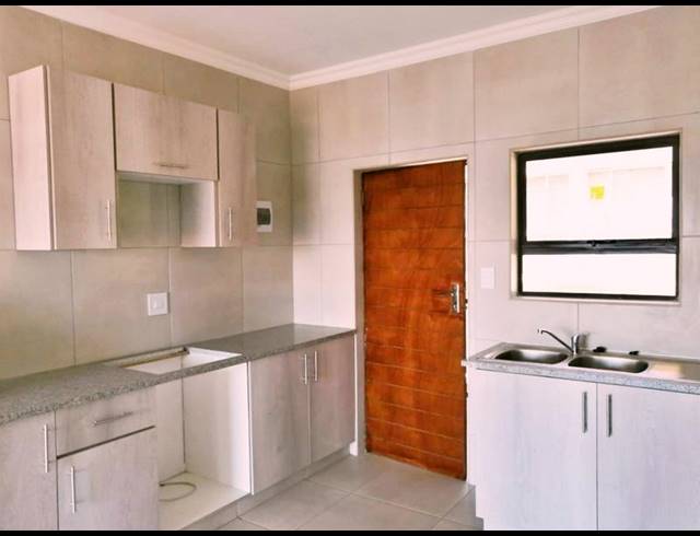 2 BEDROOM PROPERTY TO RENT IN BLUFF